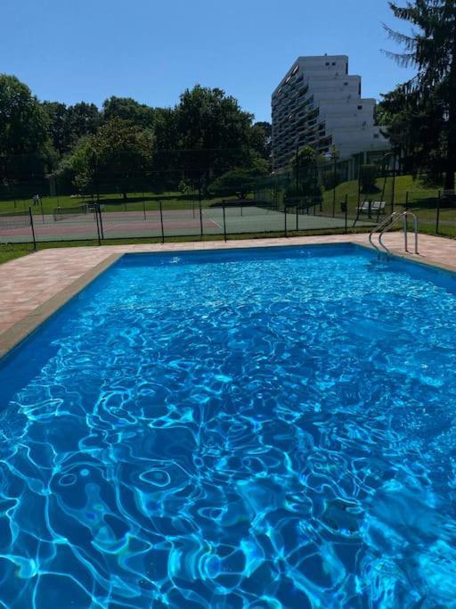 Superbe T3 Lumineux Sur Parc Arbore Avec Piscine Anglet Exterior photo